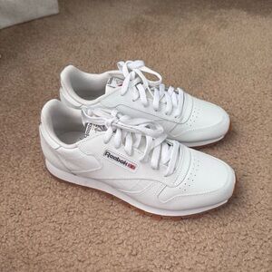 NWOT REEBOK Classic Leather Shoe